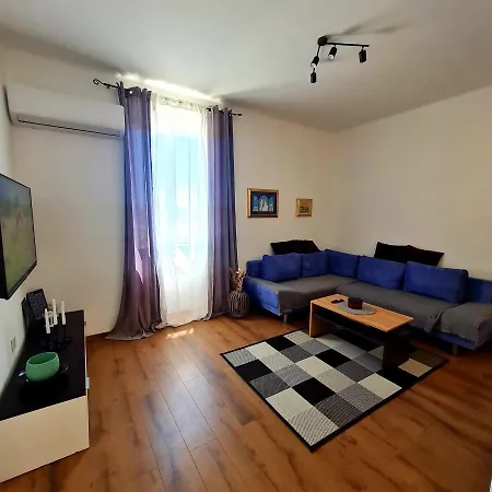 Little Ivan Appartamento Zara